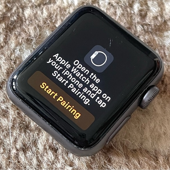 Apple Watch Series 3 38 MM Case Model A1858 - Picture 2 of 8